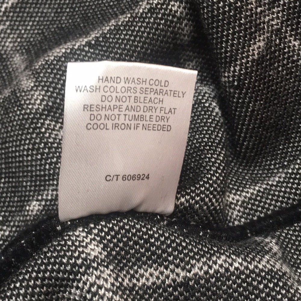 Taylor Dress - Picture 7 of 9